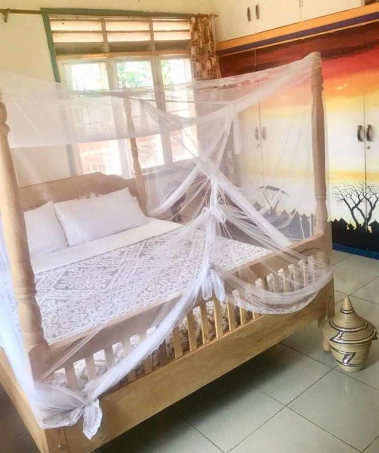 Homestaystudio62 Джинджа Екстериор снимка