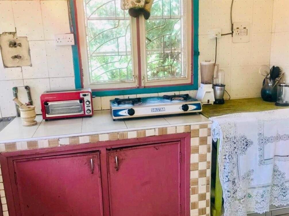 Homestaystudio62 Джинджа Екстериор снимка